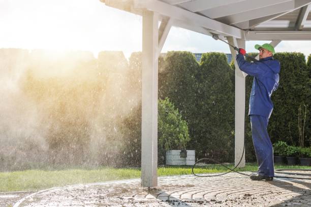 Best Pool Deck Cleaning  in Hillcrest, NY
